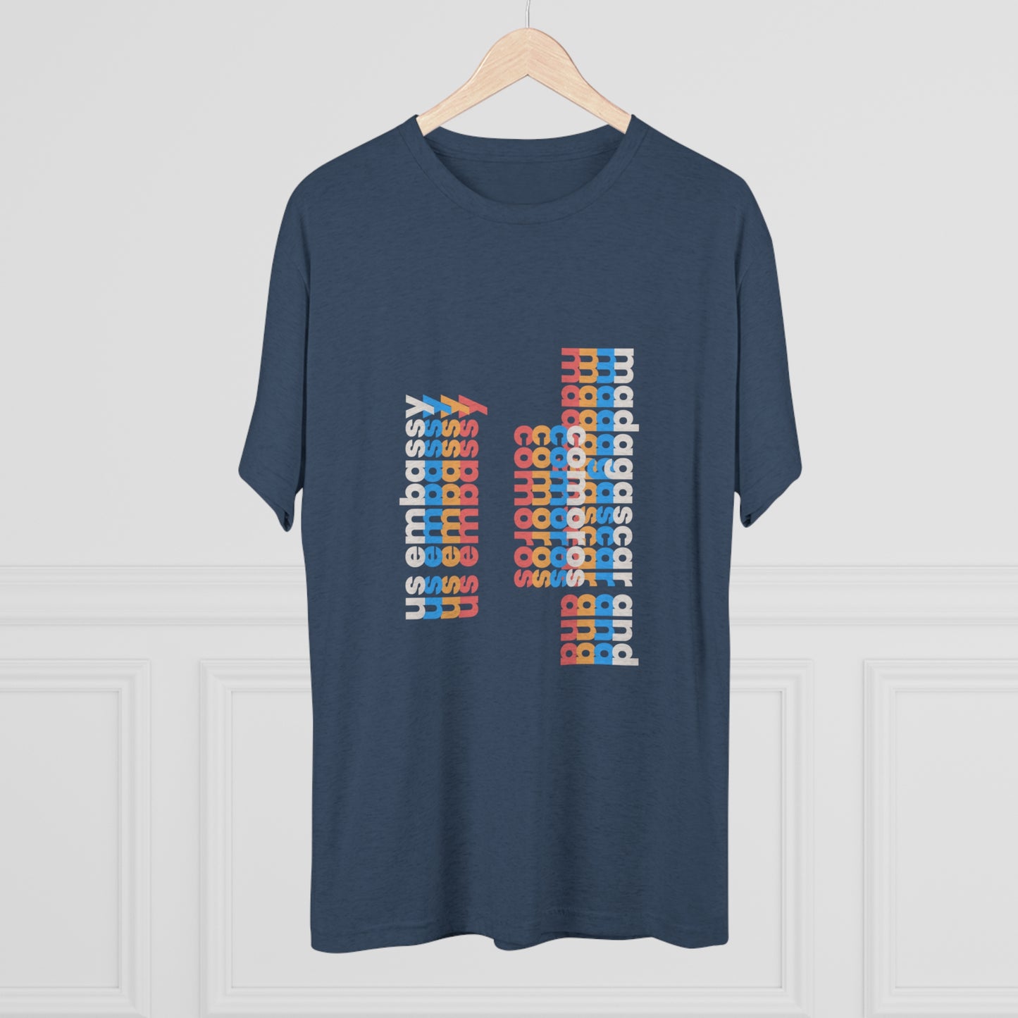 Retro Verso T-Shirt: Madagascar