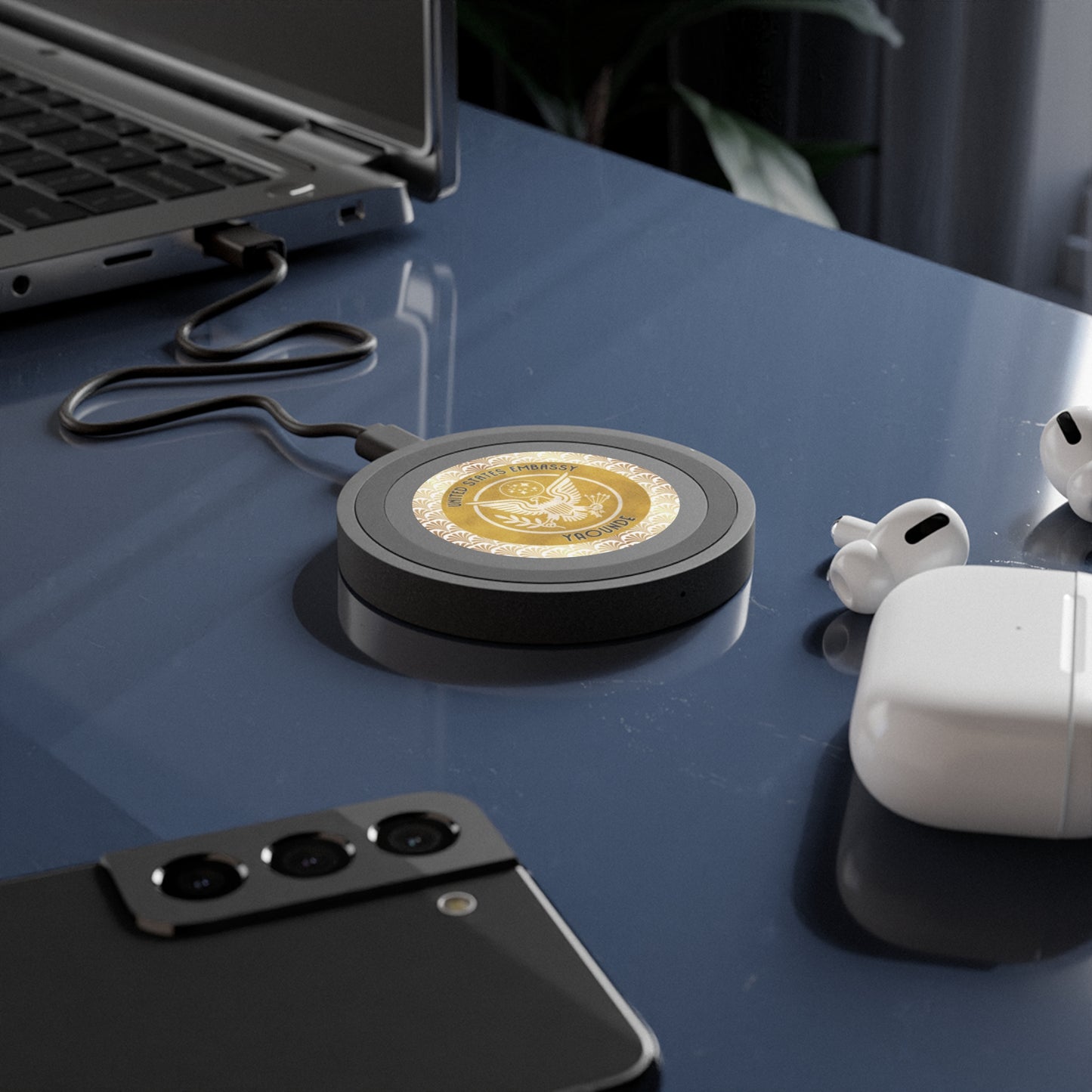 Quake Wireless Charging Pad: Yaounde