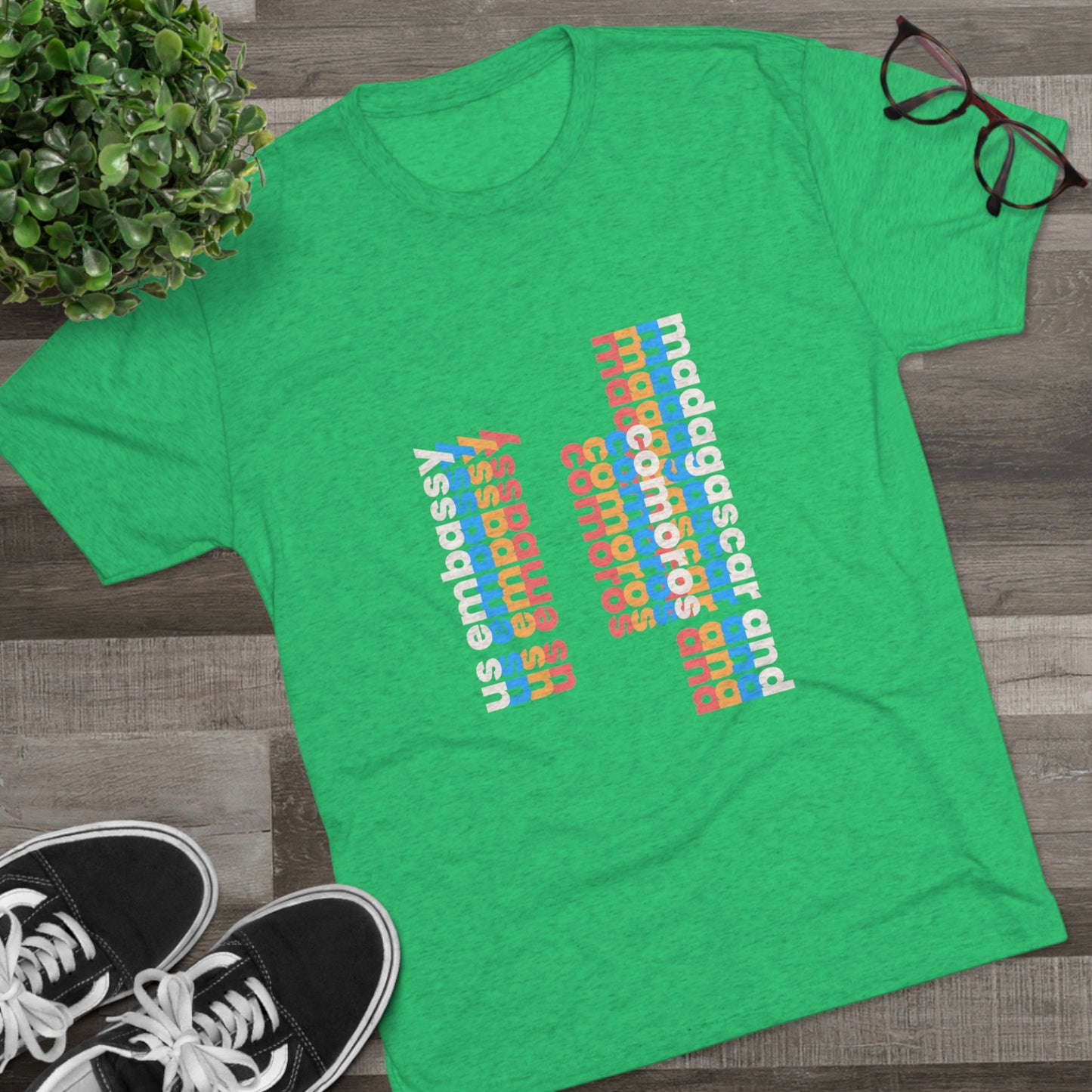 Retro Verso T-Shirt: Madagascar