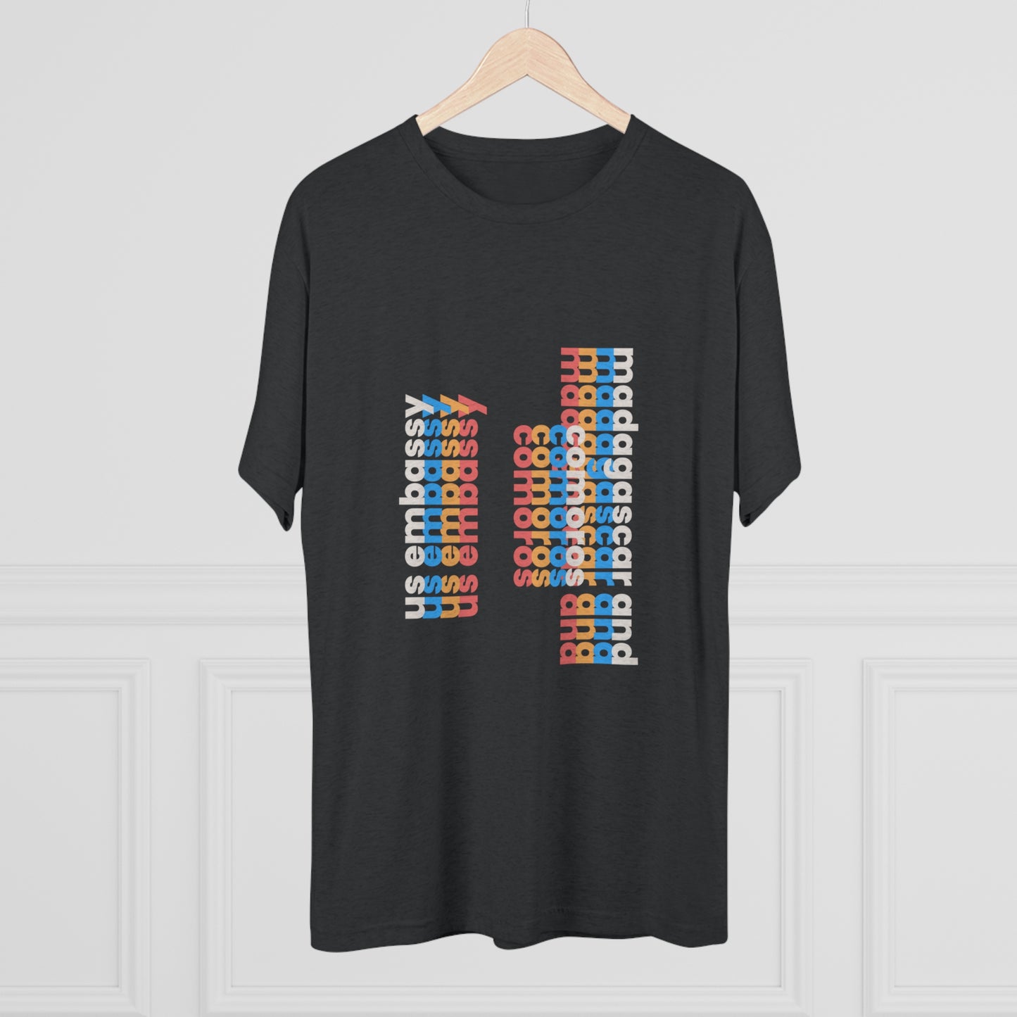 Retro Verso T-Shirt: Madagascar