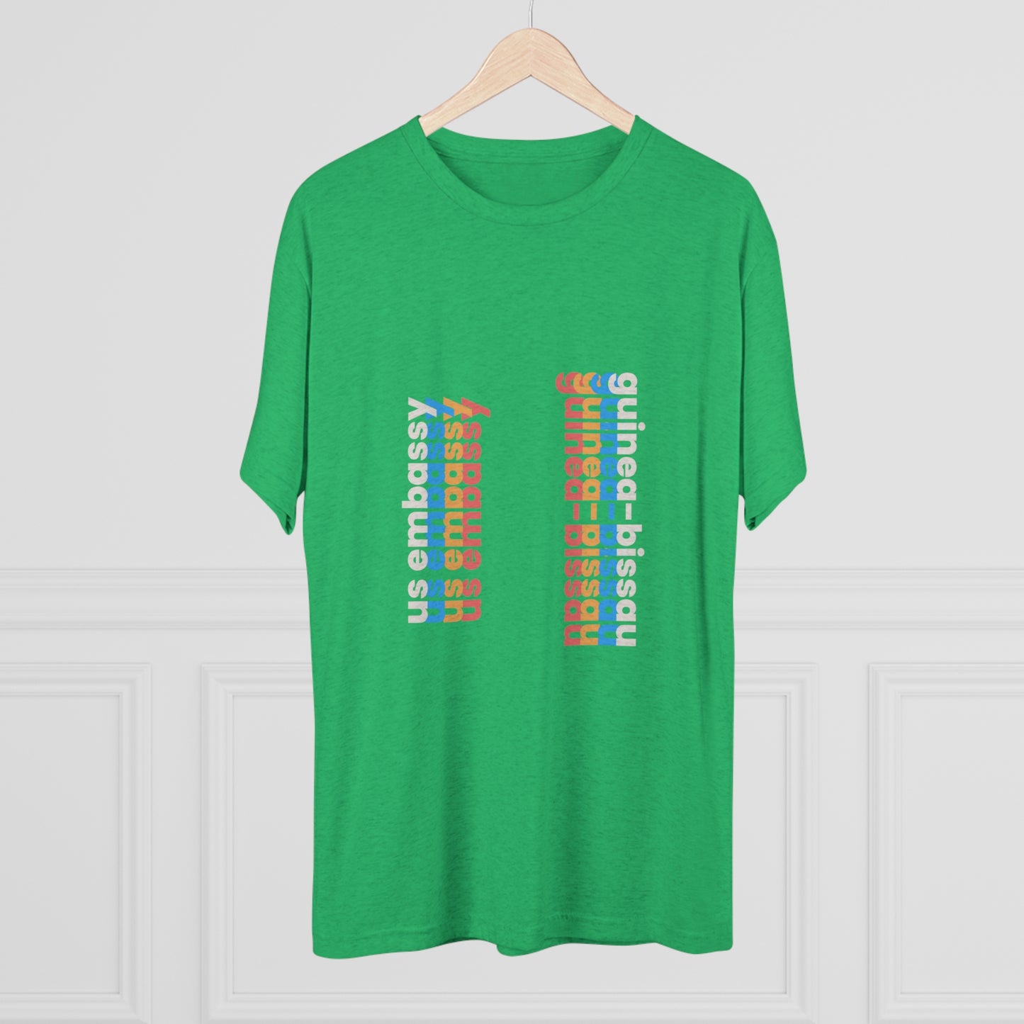 Retro Verso T-Shirt: Guinea-Bissau