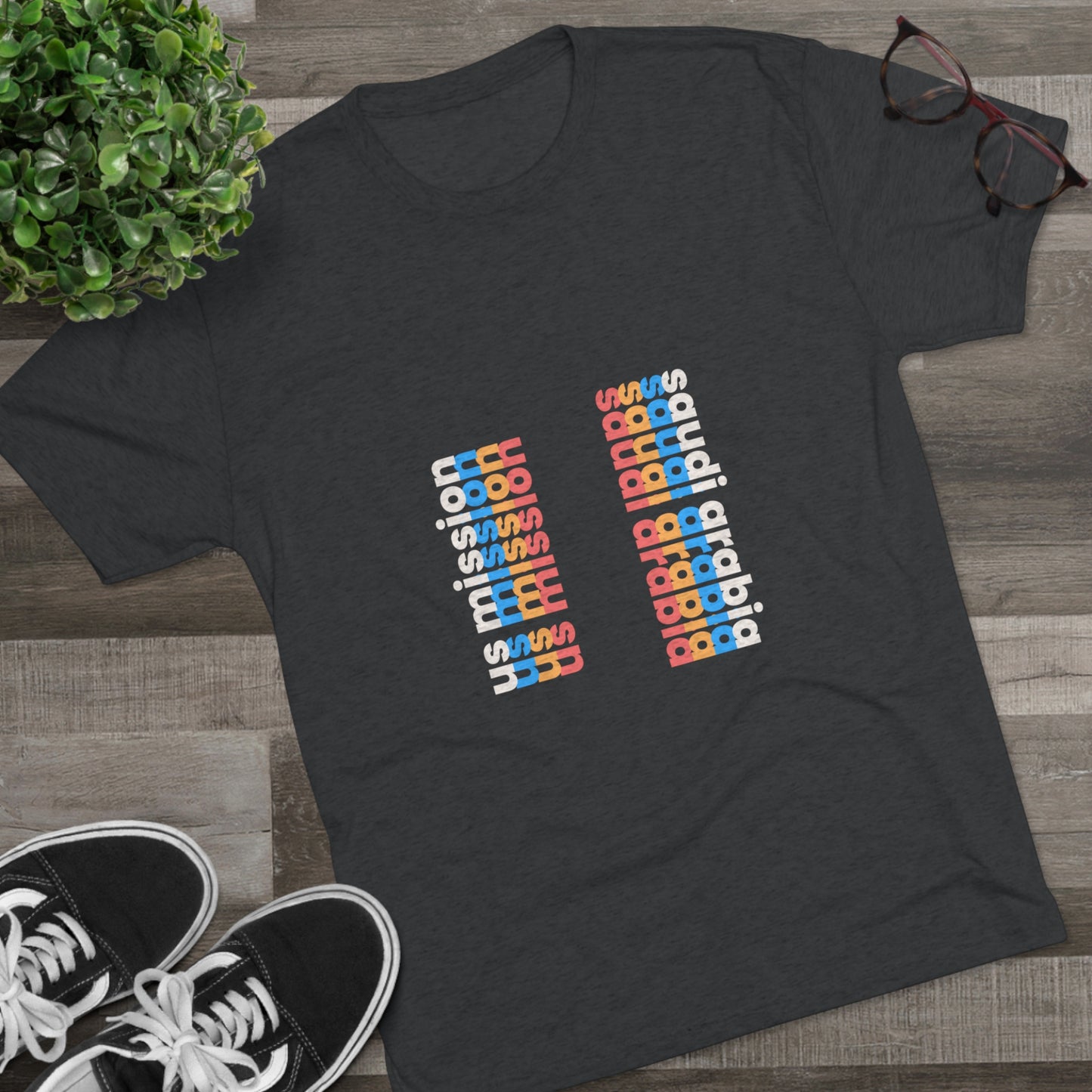 Retro Verso T-Shirt: Saudi Arabia