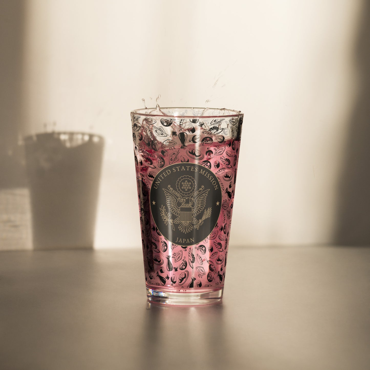 Shaker Pint Glass: Japan