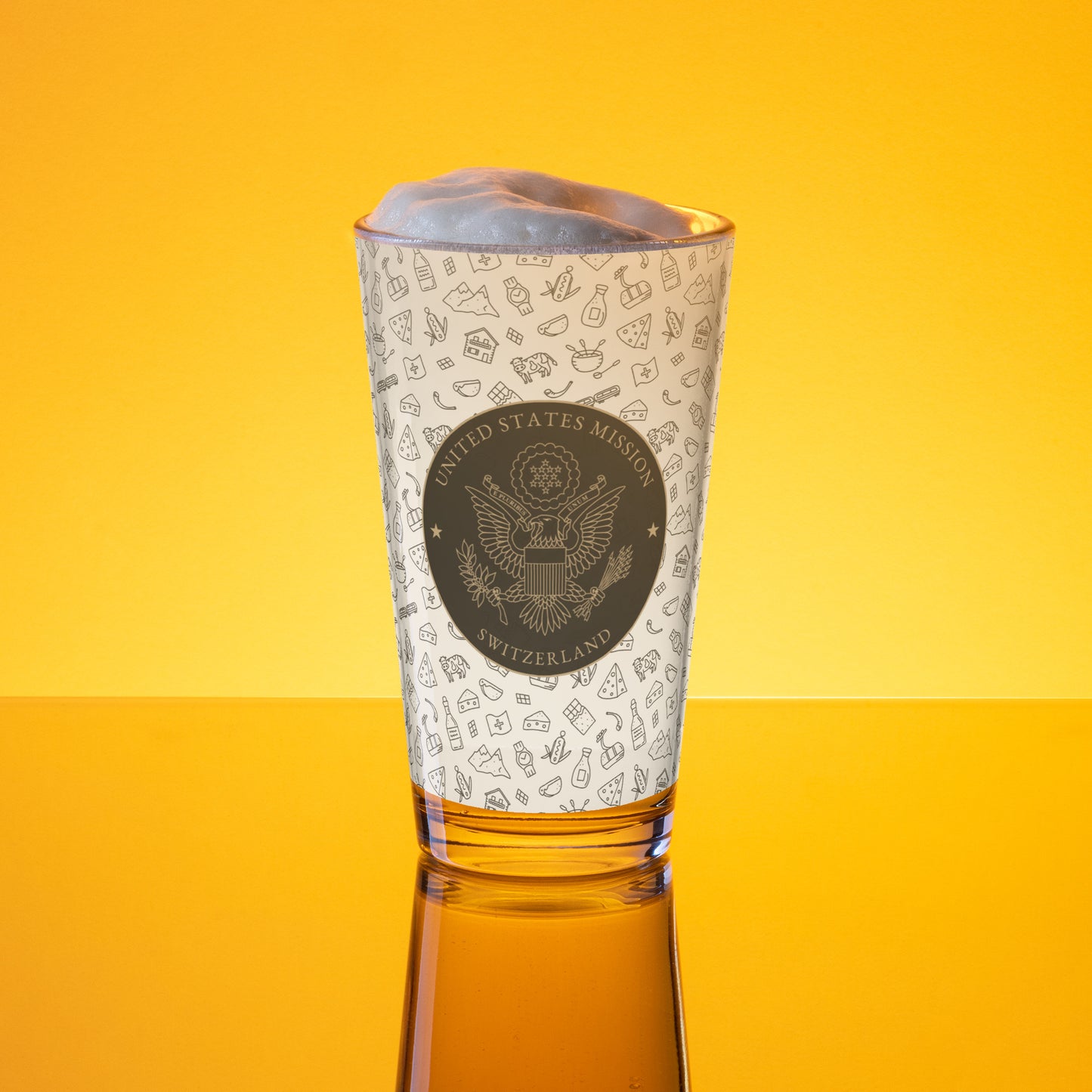 Shaker Pint Glass: Switzerland