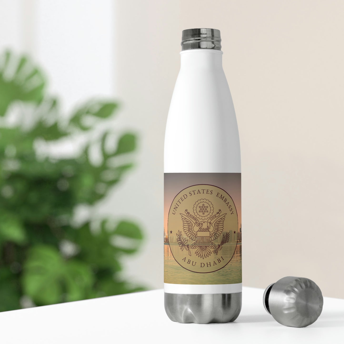 20oz Insulated Bottle: Abu Dhabi